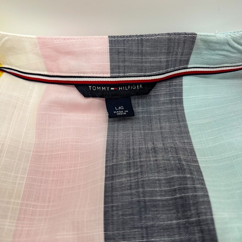NWOT TOMMY HILFIGER Women’s Multicolored Pullover Top Size: Large - Picture 5 of 7